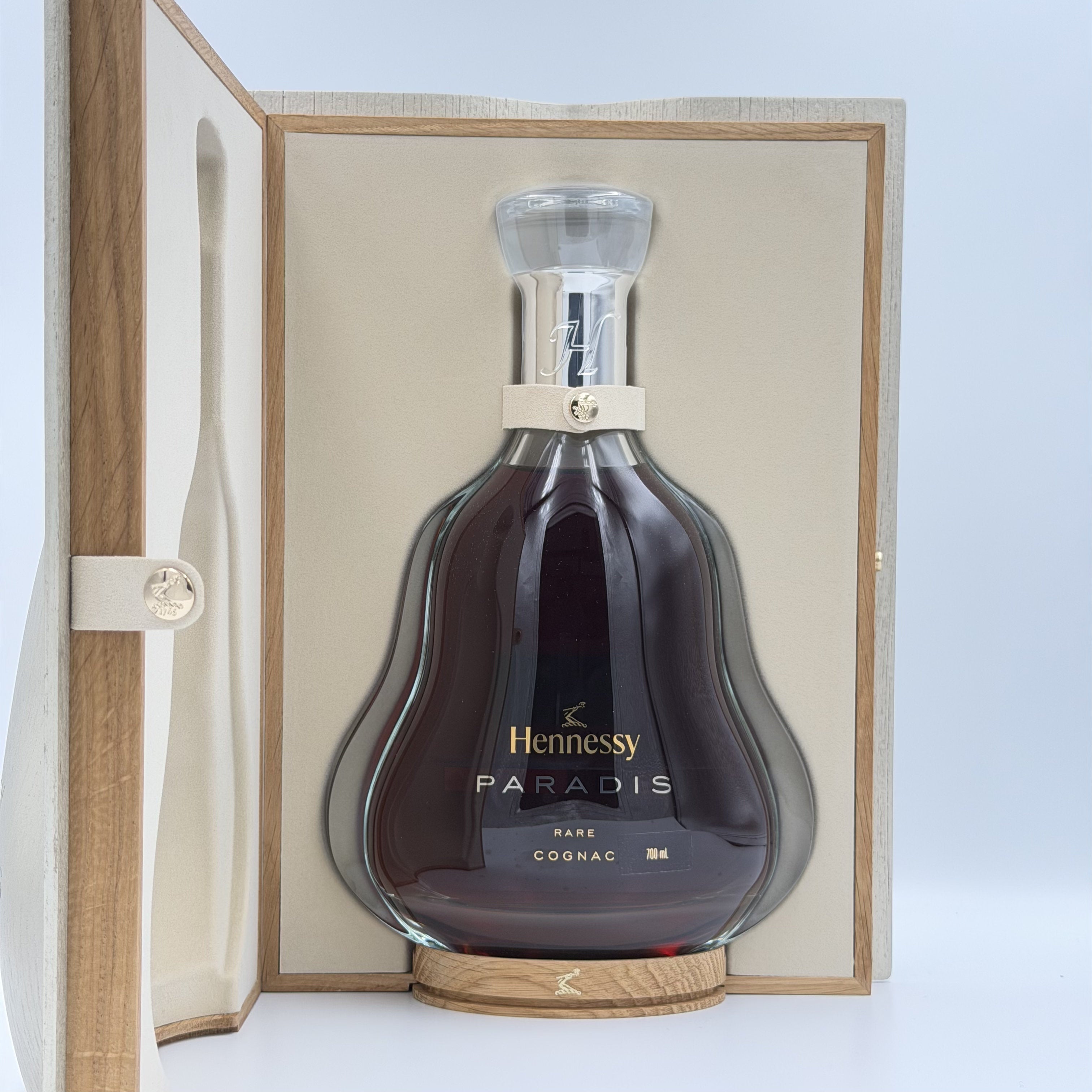 Hennessy Paradis Cognac | Luxury French Cognac – AUREOL CELLARS